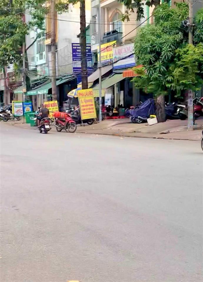 Bán nhà nguyễn gia trí (d2), bình thạnh. 4,3 x 19m, 4 tầng. giá 16,8 tỷ thương lượng