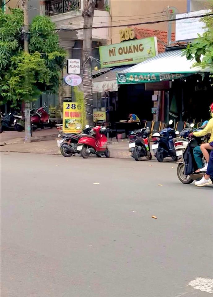 Bán nhà nguyễn gia trí (d2), bình thạnh. 4,3 x 19m, 4 tầng. giá 16,8 tỷ thương lượng