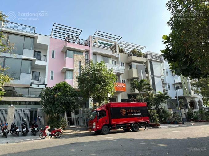 Chính chủ cần bán nhà phố phú mỹ vạn phát hưng giá 18,5 tỷ diện tích 6x21m,  0906 615 ***