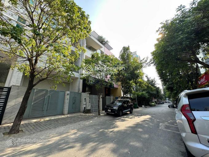 Chính chủ cần bán nhà phố phú mỹ vạn phát hưng giá 18,5 tỷ diện tích 6x21m,  0906 615 ***