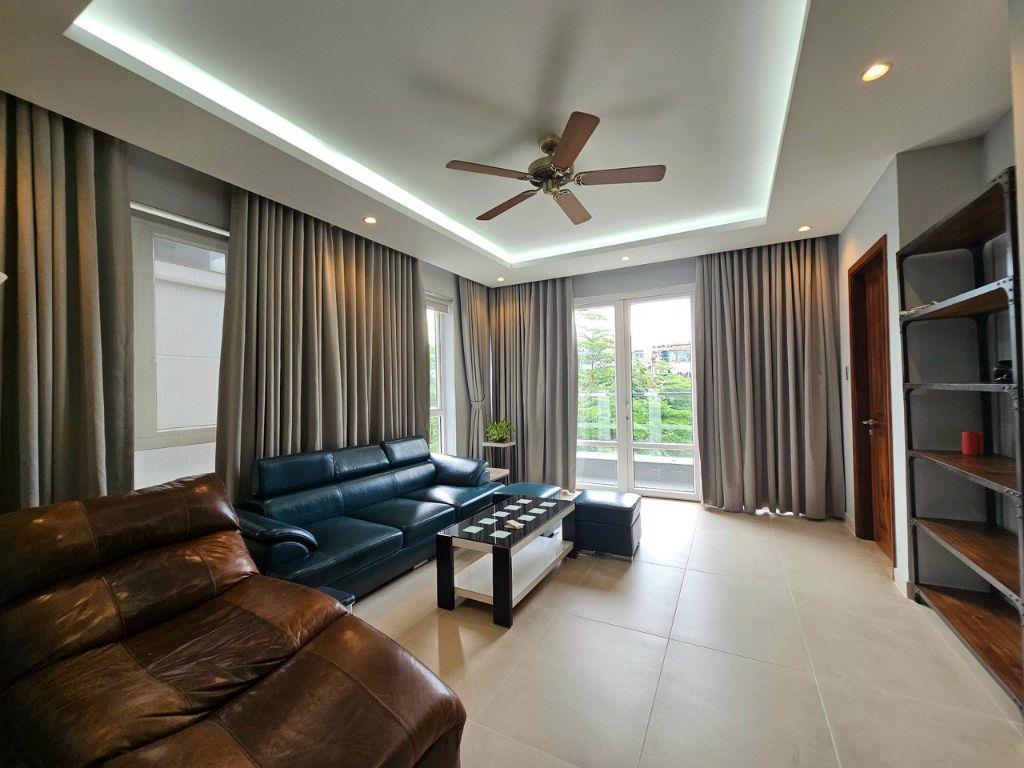 Bán biệt thự phú mỹ vạn phát hưng, 10.5x19, 5pn,6wc, gara, full nội thất cao cấp, giá 29.5 Tỷ, giá tốt nhất khu