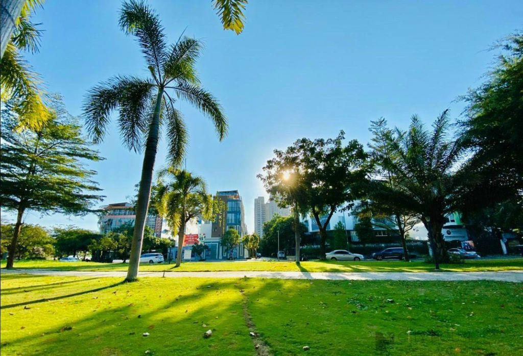 Bán biệt thự phú mỹ vạn phát hưng, 10.5x19, 5pn,6wc, gara, full nội thất cao cấp, giá 29.5 Tỷ, giá tốt nhất khu