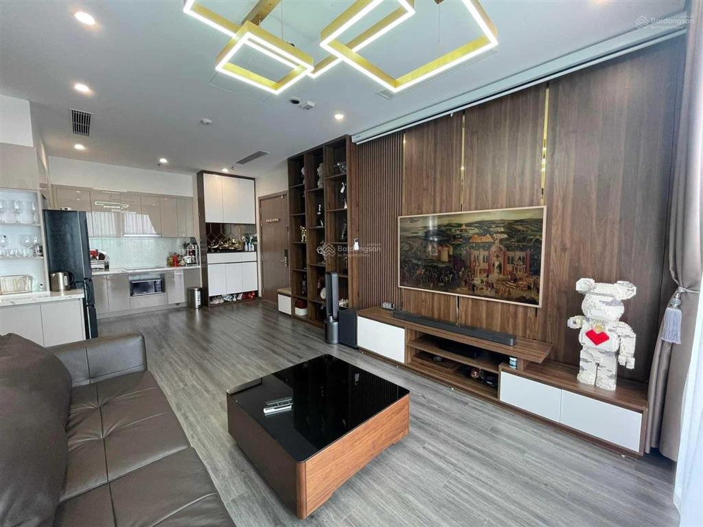 Cần bán nhanh căn hộ 2pn, 2vs view thoáng hướng đẹp chỉ 3 tỷ 200tr tại vinhomes ocean park