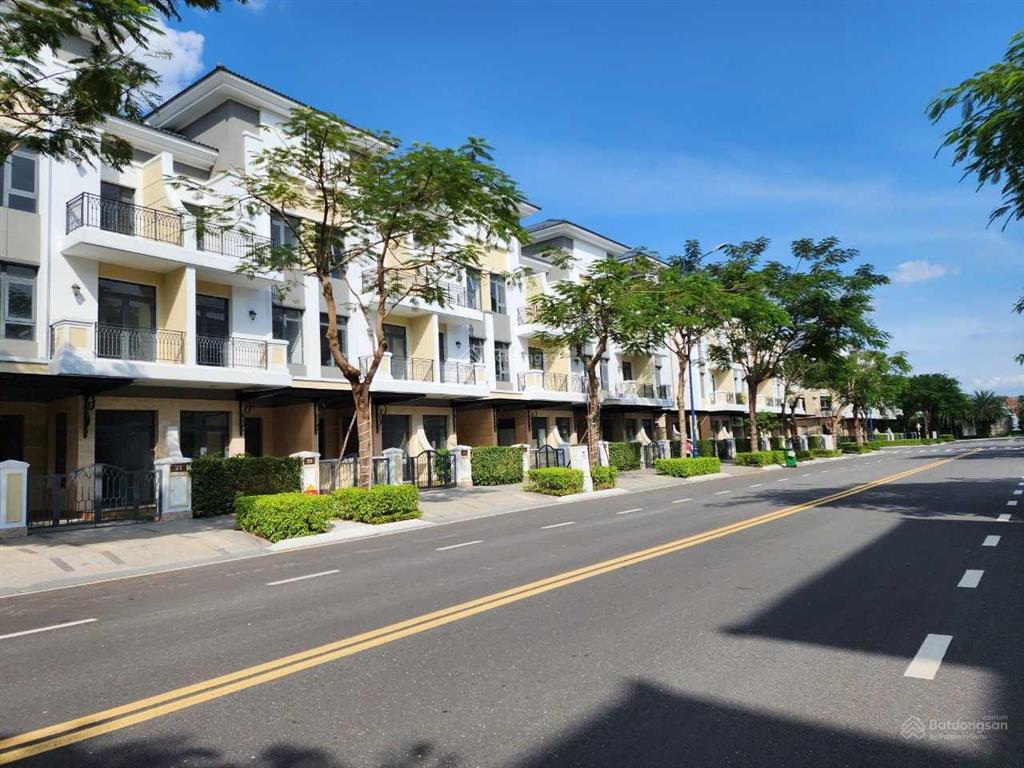 Giá cực tốt duy nhất căn verosa park chỉ 13,x sổ hồng view công viên đẹp alo linh0902 514 ***