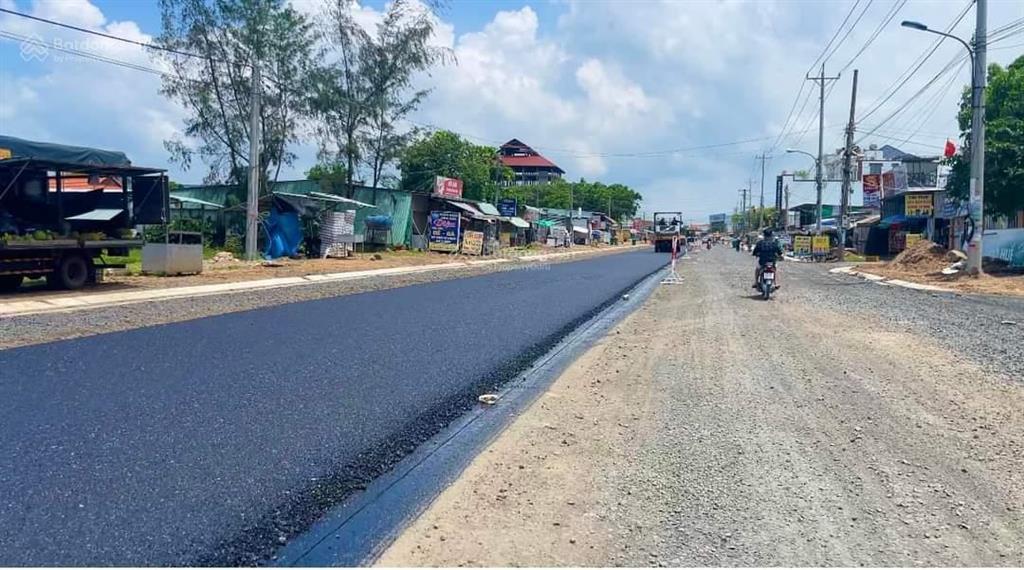 Bán nhanh 3 lô mặt tiền đường tl 328 (đt. 998), cách bãi tắm biển hồ tràm chỉ từ 500m đến 2km