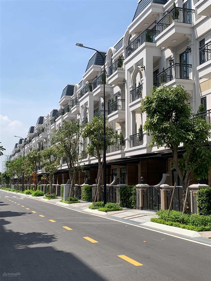 Chính chủ bán phố the classia khang điền 7m. nhà thô. bên hông có 2m sân vườn. căn 02 mặt tiền