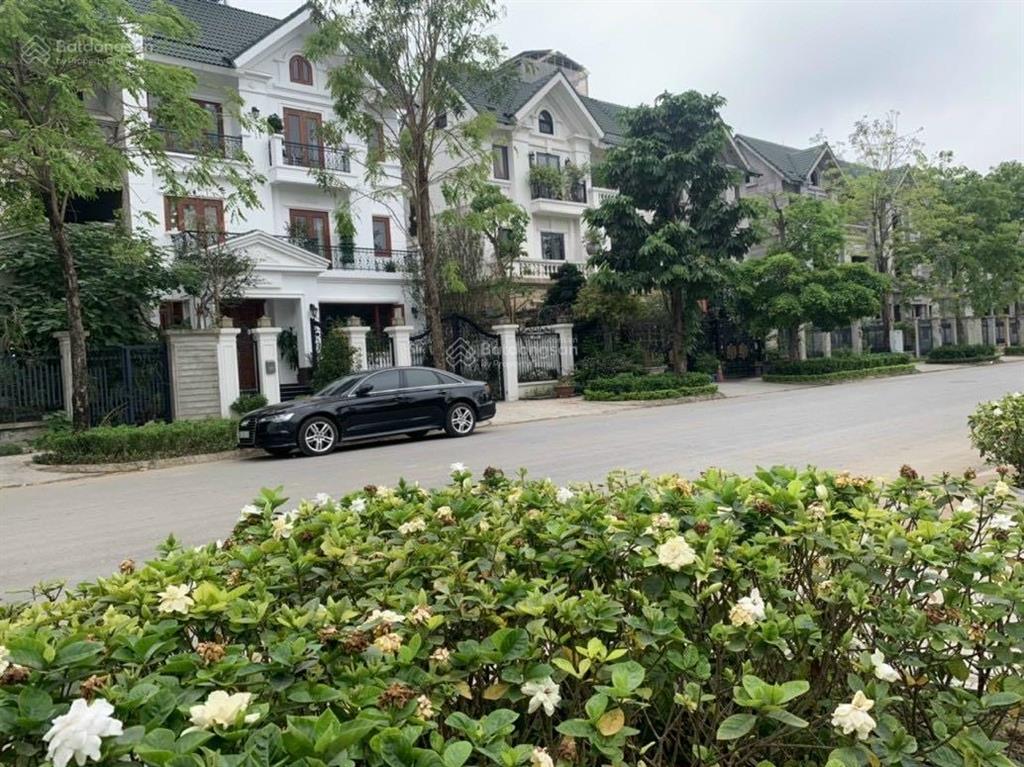 Bán biệt thự ciputra, mặt đường nguyễn văn huyên kéo dài, hướng tây tứ trạch, vỉa hè siêu rộng