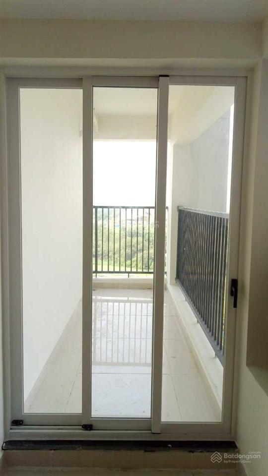 Cho thuê gấp new city 3pn 2wc dt 102m2, nội thất cơ bản giá 20.000.000 view sông,  0908 833 ***