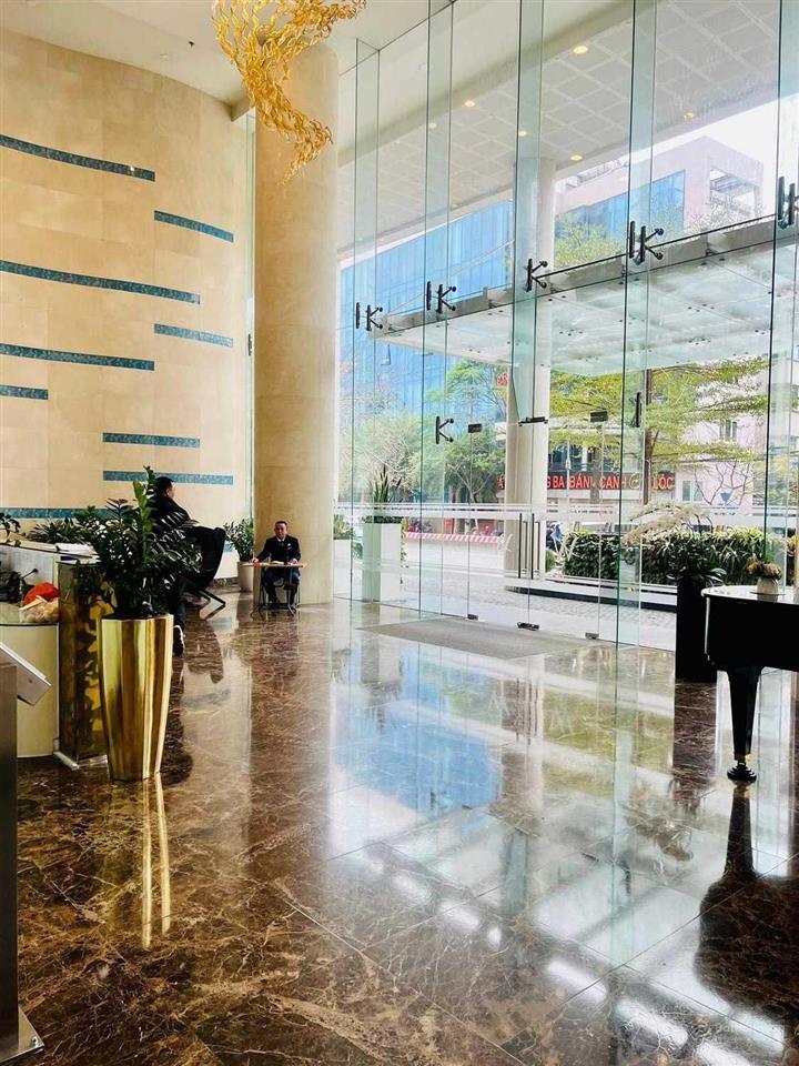 Bán căn hộ cao cấp watermark, 101 m2, 2pn, full đồ, tầng cao, view trực diện hồ tây, giá 14.6 tỷ