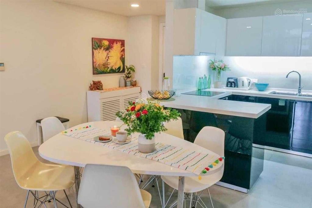 Bán căn hộ cao cấp watermark, 101 m2, 2pn, full đồ, tầng cao, view trực diện hồ tây, giá 14.6 tỷ