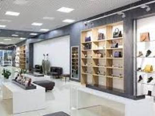 Cho thuê showroom 350m2 mặt phố phạm văn đồng.  0906 218 ***