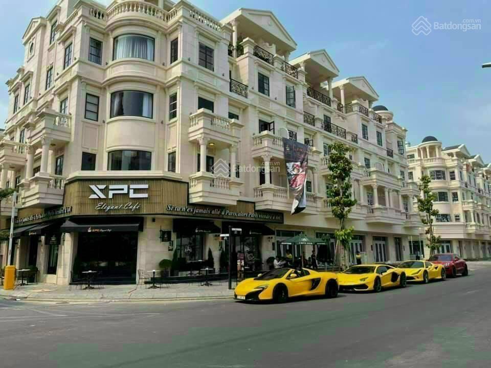 Bán nhanh căn nhà phố có hầm hoàn thiện đẹp, có thang máy, giá chỉ 20 tỷ khu cityland park hill