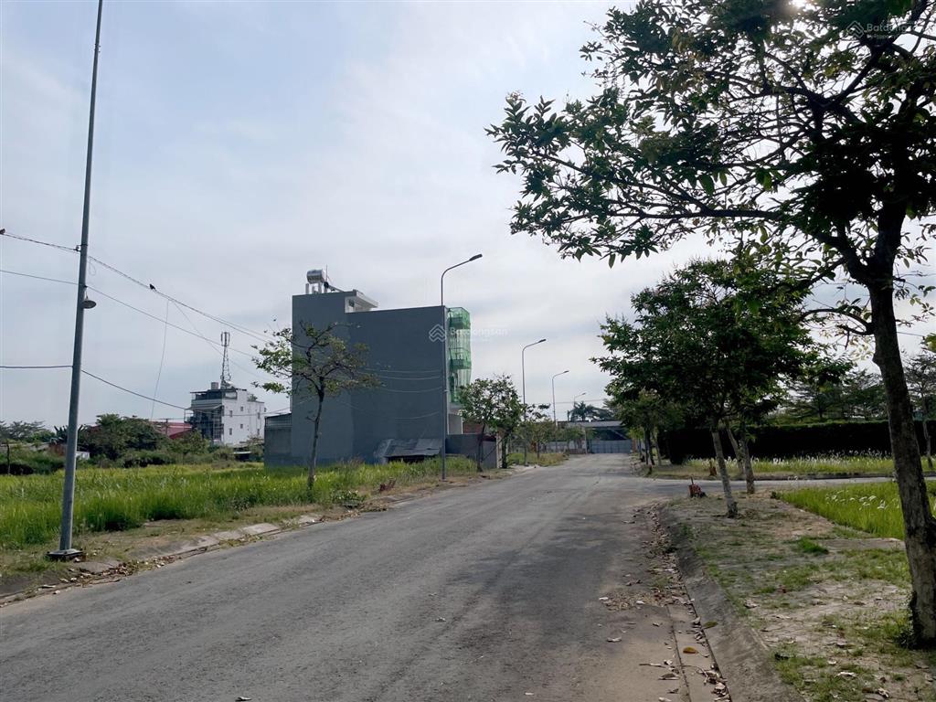 Cần bán đất dự án lotus residence giá 6,8 tỷ 92,5m2,  phòng kinh doanh anh tuấn group
