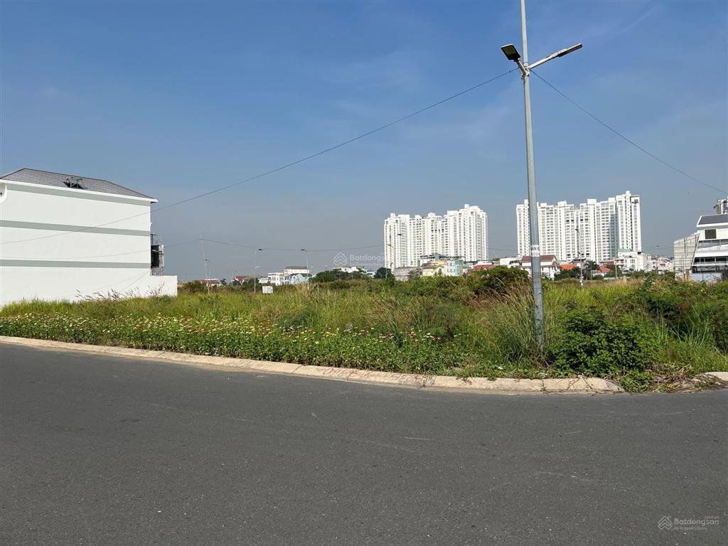 Sp hot. cần tiền bán gấp 2 nền villa lô góc thái sơn 1 bqp, phước kiển, giá 60tr/m2. 0909 460 *** đức