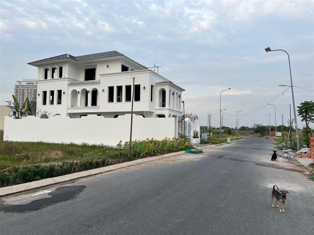 Sp hot. cần tiền bán gấp 2 nền villa lô góc thái sơn 1 bqp, phước kiển, giá 60tr/m2. 0909 460 *** đức