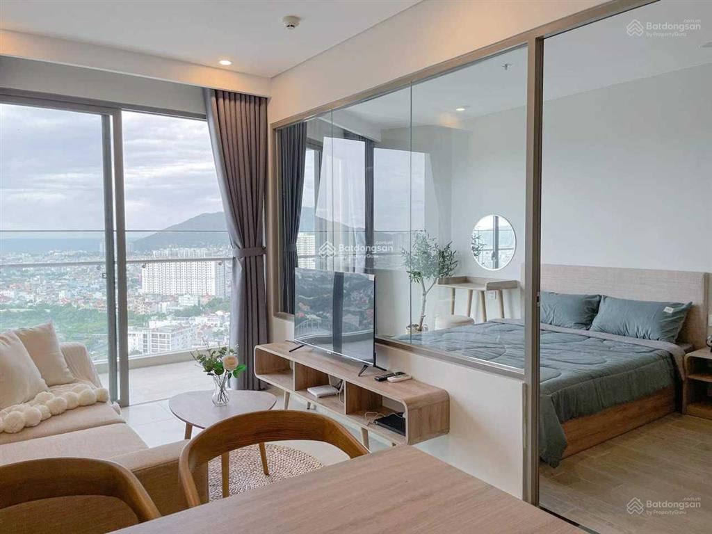 Chính chủ cần bán gấp căn 1pn + the sóng tầng cao view pullman