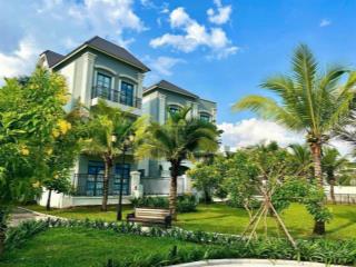 Chính chủ bán biệt thự độc bản vinhomes grand park giá 70,7 tỷ. tặng chổ đậu du thuyền!