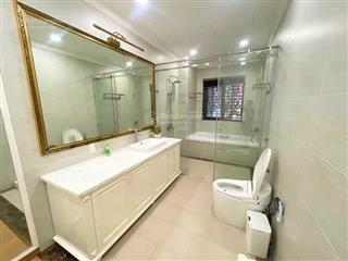 Nhà 3 tầng khu compound phố đông. dt 120m2, giá 18 tr/tháng.  0902 746 ***