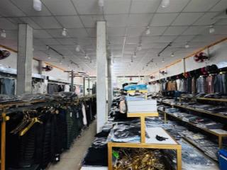 Cho thuê 10x16m sảnh trống trung tâm bmt phù hợp làm showroom, thời trang