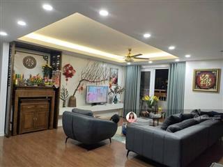 Cần bán căn 132m2 tòa 197 trần phú, hà đông, 3n2wc nhà đẹp, giá nhỉnh 5 tỷ, có thương lượng