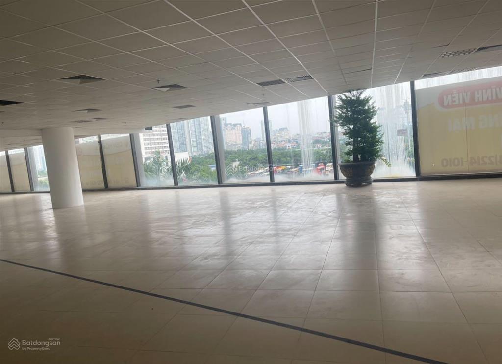 Ban quản lý southern star, 897 giải phóng bán sàn văn phòng 50m2.  0938 613 ***