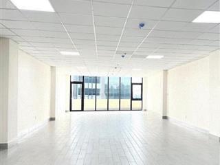 Cho thuê văn phòng quận phú nhuận, 90150m2, tòa nhà mới, có ban công, gần sân bay tsn