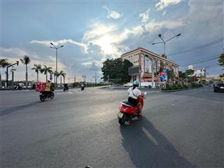 Bán nhà mặt tiền đường bạch đằng, gần phố đi bộ bạch đằng, thủ dầu một