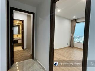 Căn hộ the peak 80m2, giá 7.6 tỷ tầng cao, nội thất đầy đủ view thoáng và mát mẻ, đang có hđ thuê