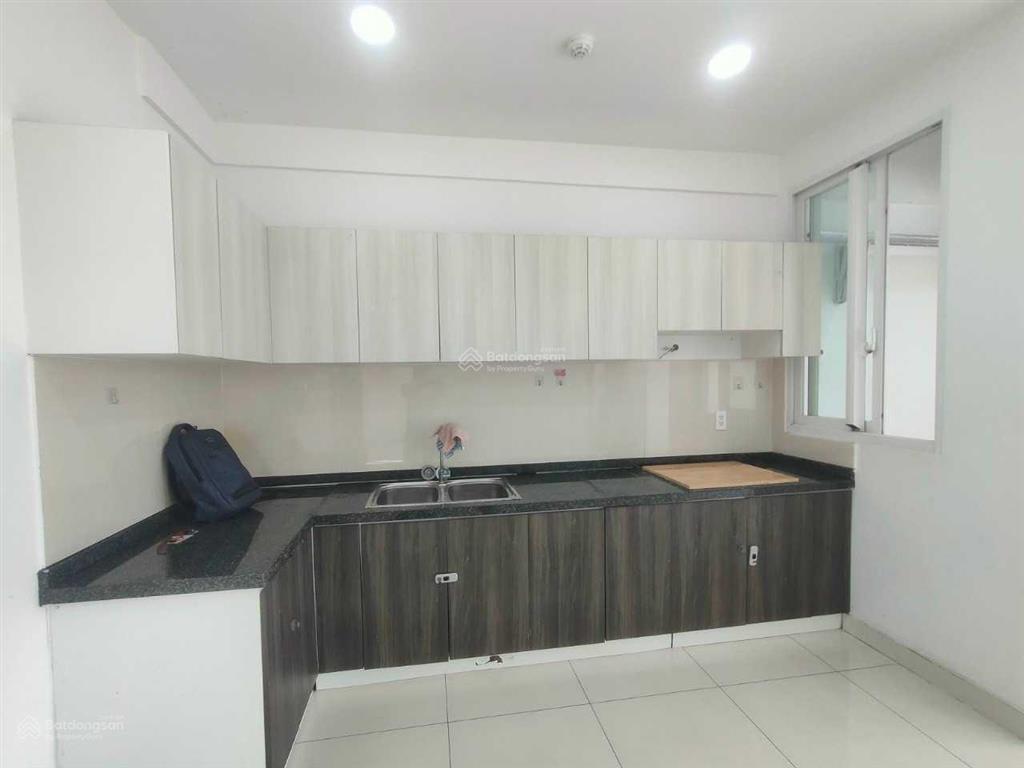 Cho thuê căn hộ cộng hoà garden 2pn, 77m2. giá thuê 15tr/th, ntcb.  0798 758 ***