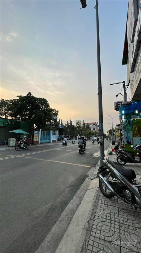 Giảm mạnh còn 27ty bán gấp 542m2 đất mặt tiền lê lợi, thị trấn hóc môn