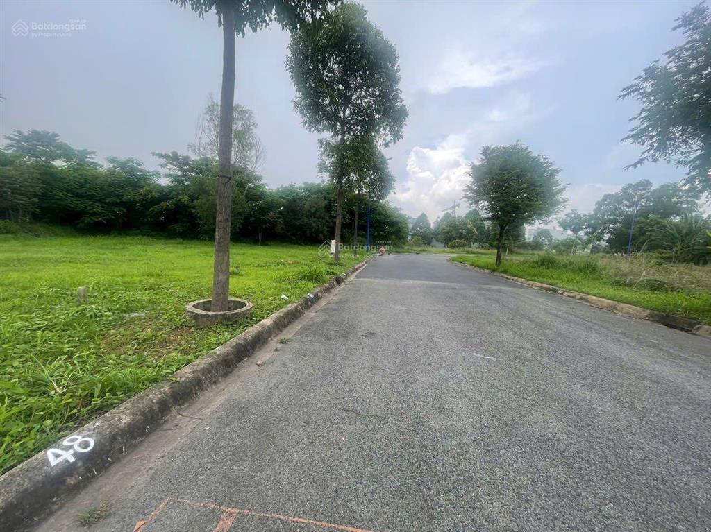 Hàng giá gốc cđt f0, nền liền kề hướng nam kđt bình nguyên 97,5m² trục n3 đối diện biệt thự