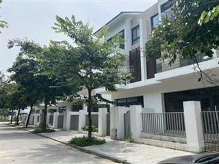 Duy nhất căn an vượng villa hg đn gần hồ thiên văn học giá 185tr/m.  0962 211 ***