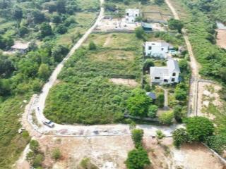 Diện tích 1100m2 có 200m2 tc nằm ở top hill