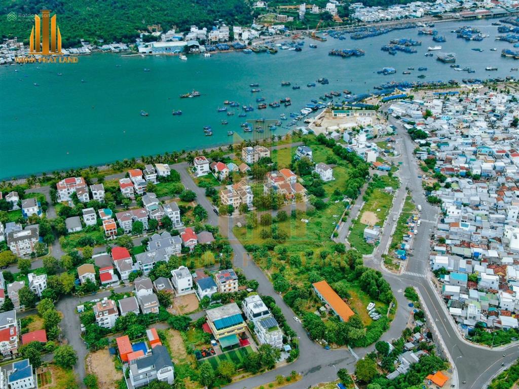 Hạ giá bán gấp chỉ 8xtr/ m2, lô an viên, 229m2, 3 mặt tiền!