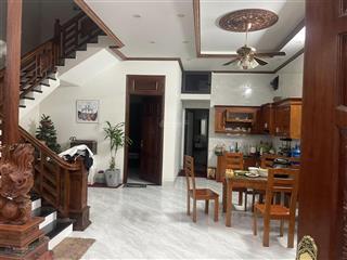 Ngay trường lái xe đình xuyên 40m2, mt 3.6m, ngõ xe con tránh, nhà c4 đang cho thuê