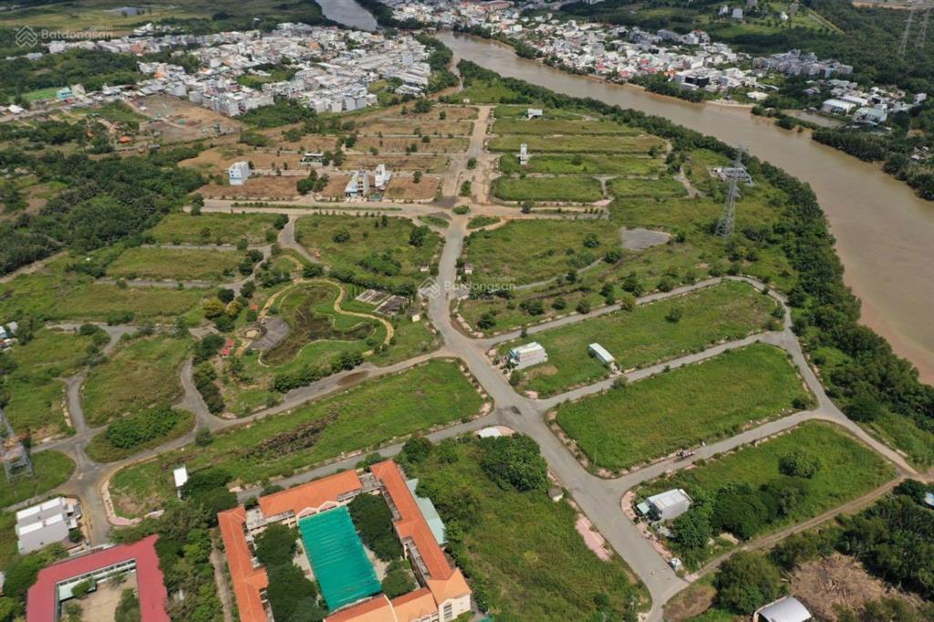 Bán đất kdc 28ha liền kề khu gs metro city.  0939 500 ***