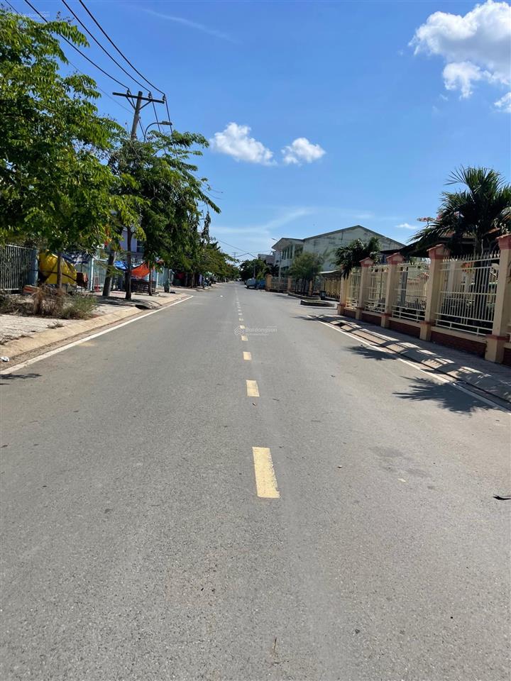 Bán đất kdc 28ha liền kề khu gs metro city.  0939 500 ***