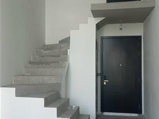 Feliz en vista  cần sang nhượng duplex 2pn thô  dễ dàng thiết kế theo nhu cầu cá nhân