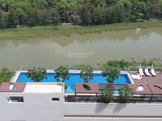 Bán căn hộ chung cư 3pn, dt 130 m2 tầng cao, view sông thoáng mát.