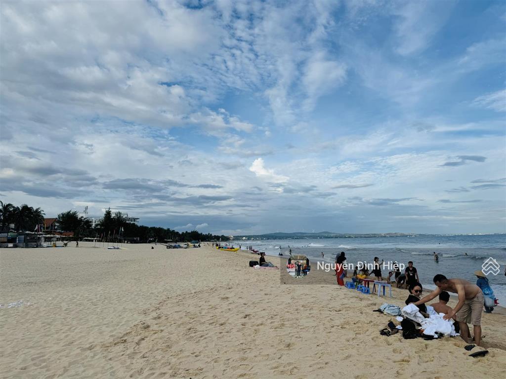 Bán resort 1400m2 lâu dài mặt tiền biển nguyễn đình chiểu, hàm tiến cam kết giá tốt nhất