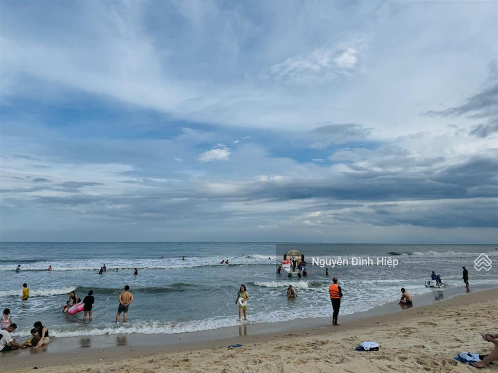 Bán resort 1400m2 lâu dài mặt tiền biển nguyễn đình chiểu, hàm tiến cam kết giá tốt nhất