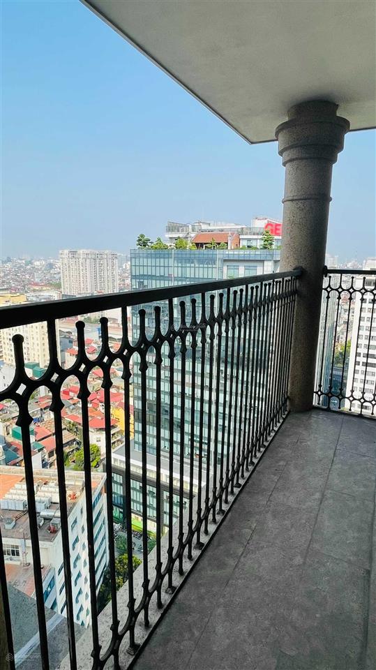 Bán penthouse thông tầng 450m tòa d'. le pont dor 34 hoàng cầu