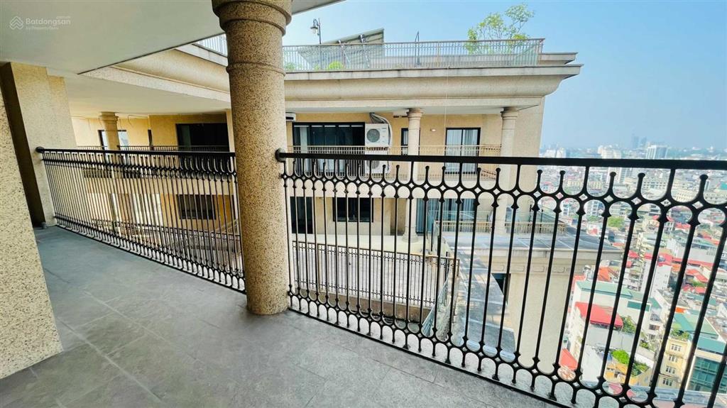 Bán penthouse thông tầng 450m tòa d'. le pont dor 34 hoàng cầu