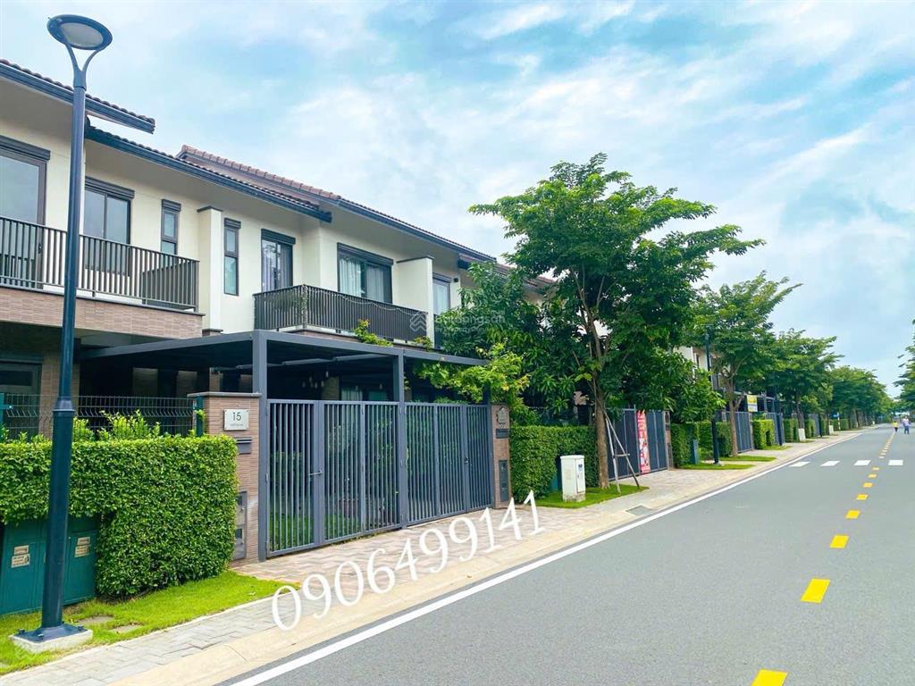 Chuyển nhượng nhà phố 1 trệt 1 lầu, dt 90m2, giá 4.1tỷ (full sổ) vị trí đẹp.  0906 499 ***