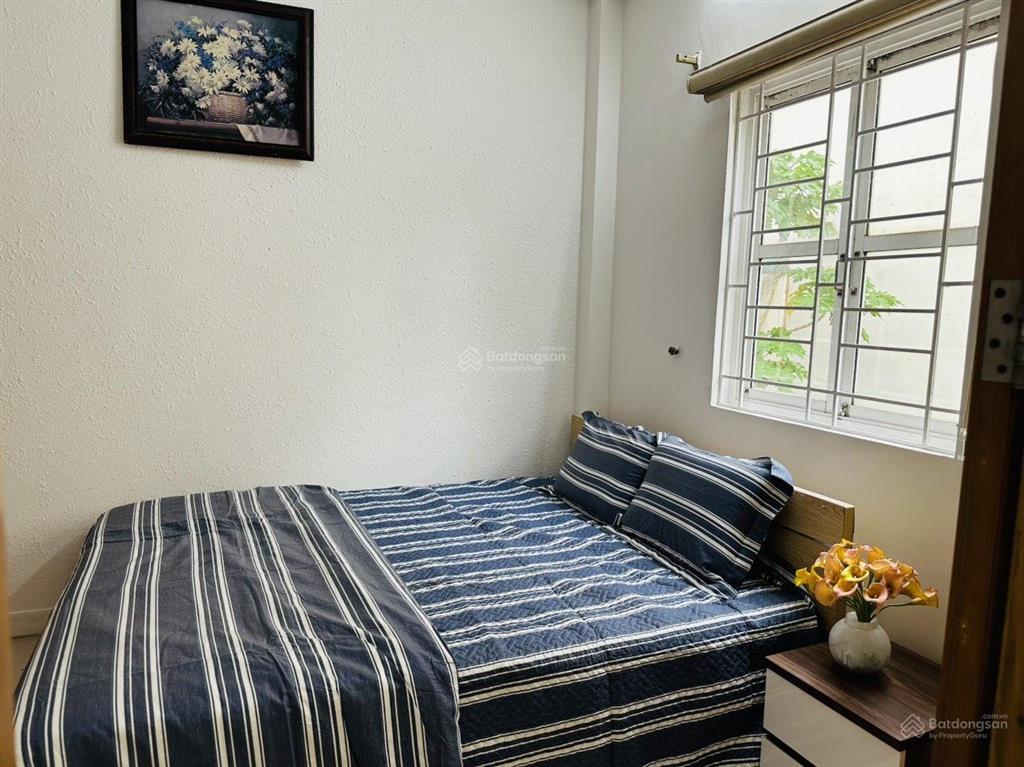 Cần bán nhà mặt phố nguyễn phong sắc 30m2 6 tầng mặt tiền 4m