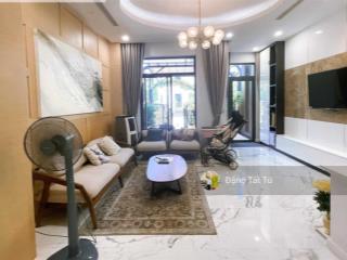 Cho thuê nguyên căn nhà phố lakeview city nội thất cao cấp giá 39tr/th.  0917 330 ***