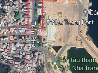 Nhà mặt tiền trần phú  nha trang đối diện cảng cầu đá