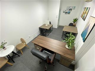 Cho thuê văn phòng 25m2 có sẵn nội thất và có cửa sổ  giảm 30%