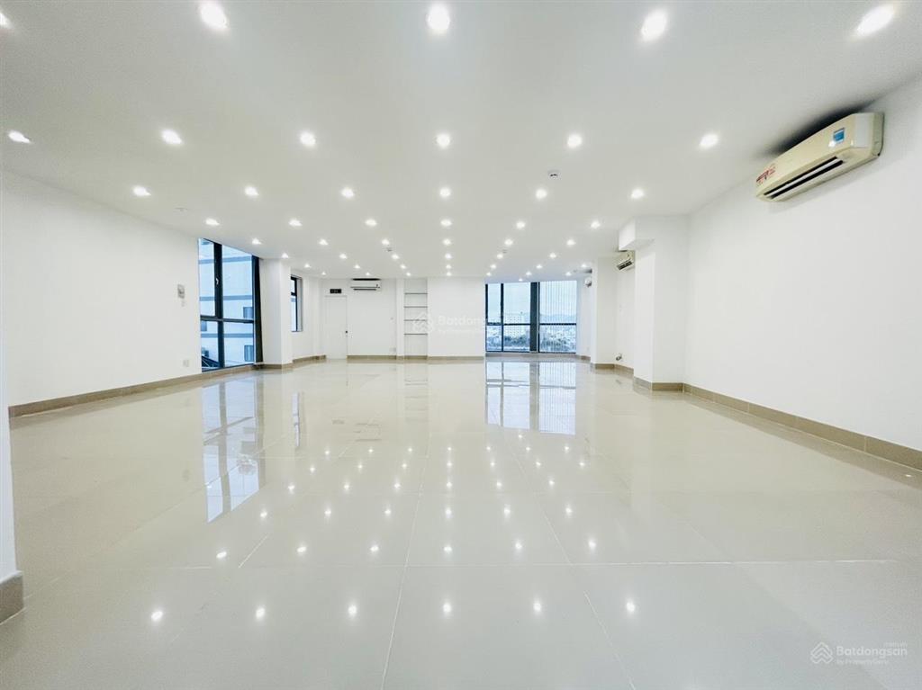 Cao ốc văn phòng cho thuê tại trung tâm tp nha trang, giá thuê chỉ từ 5tr/th đầy đủ tiện nghi