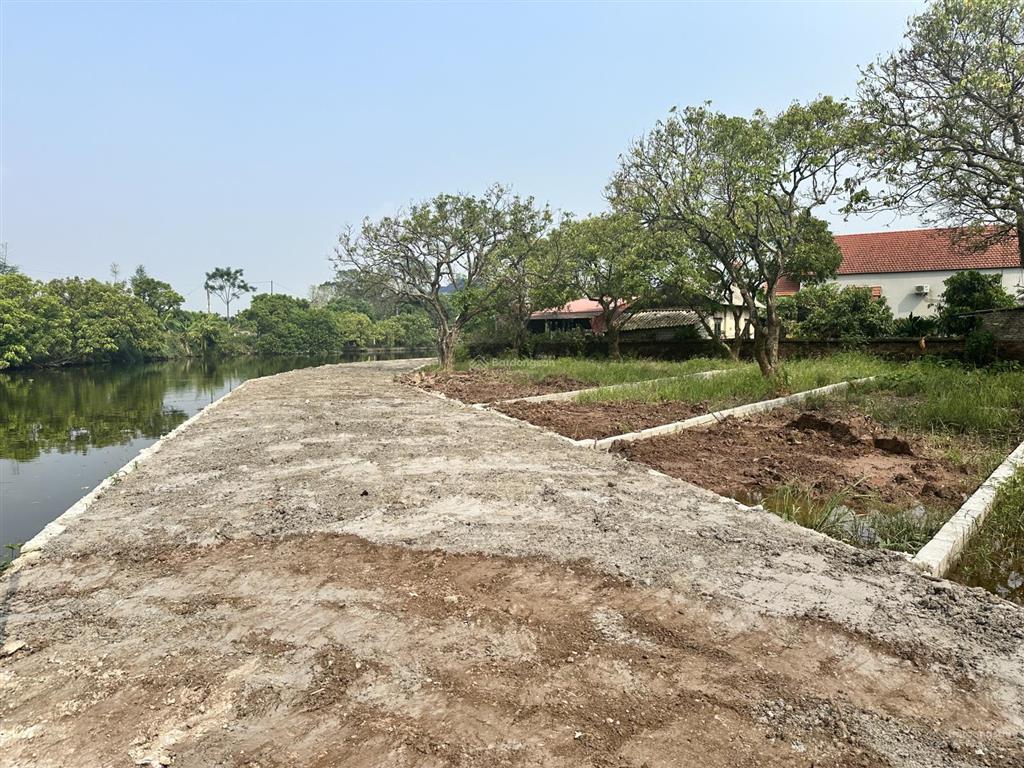 Hàng hiếm. view hồ, ngõ thông, đường 5m, 119m2, mt 5.2m tại yên vĩnh  dạ trạch. giá chỉ 2x tr/mn